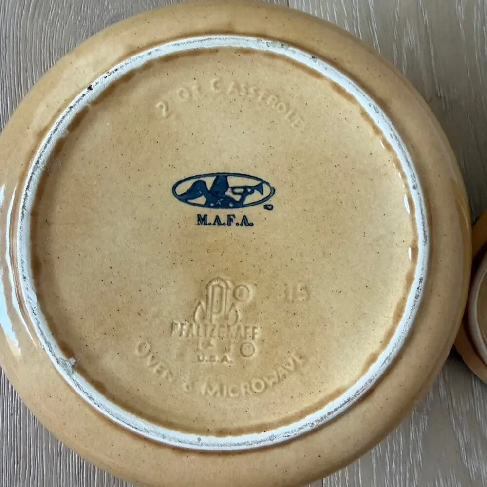 Vintage Pfaltzgraff Folk Art 2Qt Lidded Casserole AS-IS Hairline Crack